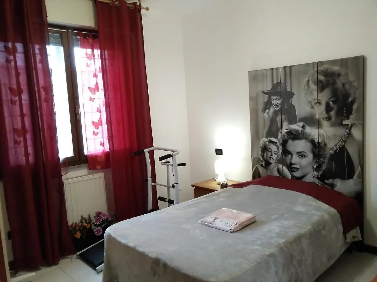 Roma-Tour Bed & Coffee